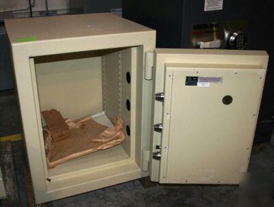 Amsec CE2518 tl-15 amvault composite safe