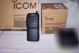 Icom f 14 16 channel portable with rapid charger