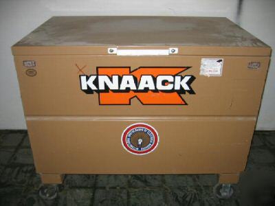 Knaack 4830 tool storage chest gang box with castors