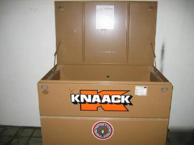 Knaack 4830 tool storage chest gang box with castors