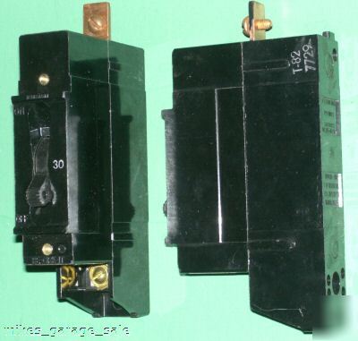 30 amp circuit breakers heinemann X0411 2 pc lot nos