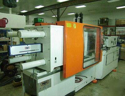 Mir 2 color 2 shot injection molder lab use low hours