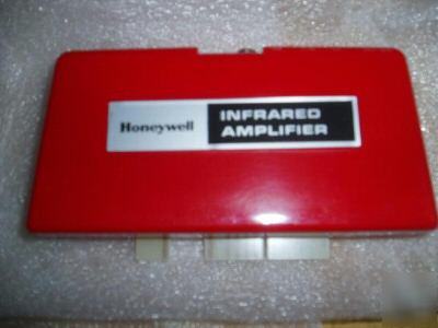 Honeywell R7248A 1004 i.r. amplifier n.i.b.