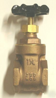 #VA13 - cast brass gate valve 1-1/4
