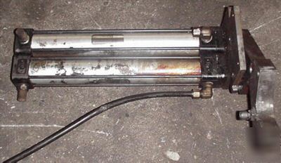 Aro fluid air pneumatic cylinder #185 1009 z 104 388
