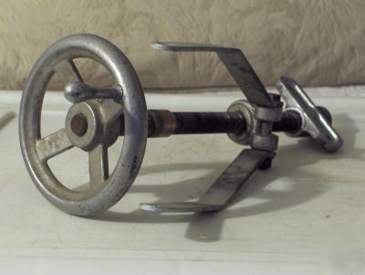 Tablesaw ajustment wheel + screw-useable part -handle