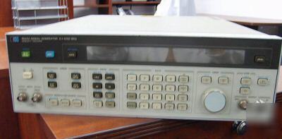 Agilent hp 8642A synthesized signal generator