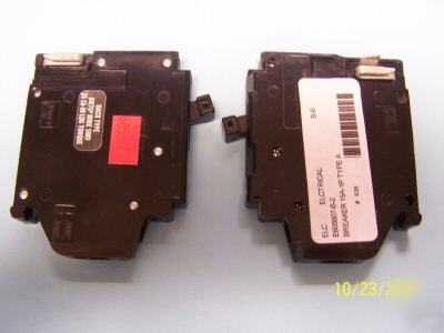 #636 t&b electric thin 15A single pole plug in breaker 