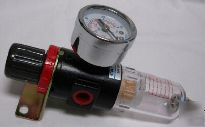 Air regulator w/ particle filter & moisture separator