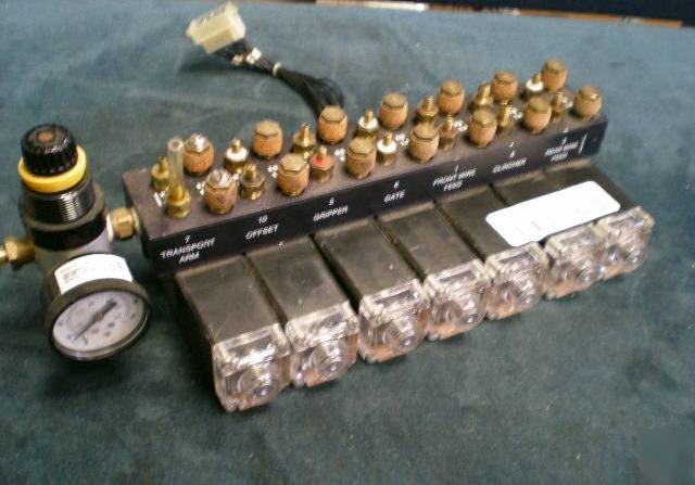 Numatics 7 solenoid valve cluster body 226-448B
