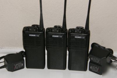 Tekk t-40 t 40 uhf radios, 2 channels, with charger 