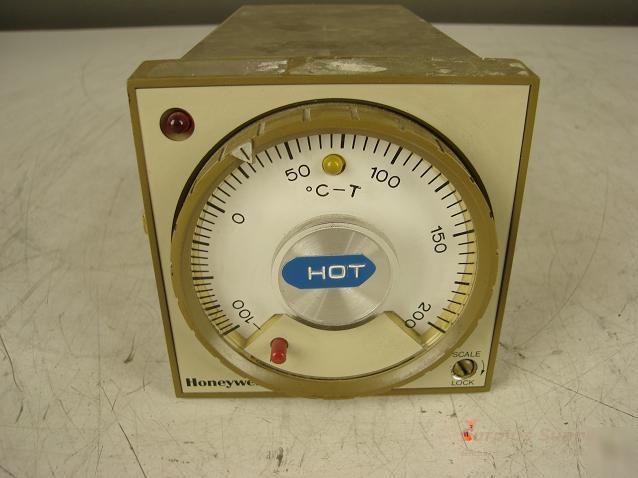 Honeywell AV571AC119 thermostat controller