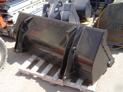 Kubota L35 tractor backhoe TL720 loader bucket 66