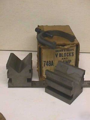 New brown and sharp v block set in the box