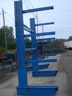 Cantilever storage rack