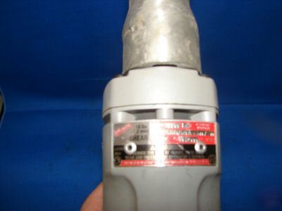 Milwaukee 18GA swivel head metal uni shear model 6850 