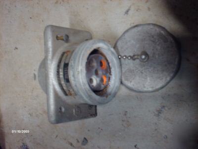 New crouse hinds rec. FAR3573 pin and sleeve 30A 600V 