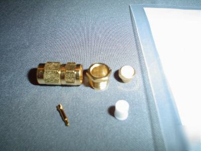 New sma connector male tyco 1050717 