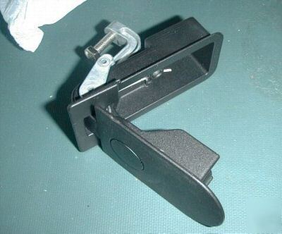 Qty:2 southco compression sealed lever latch