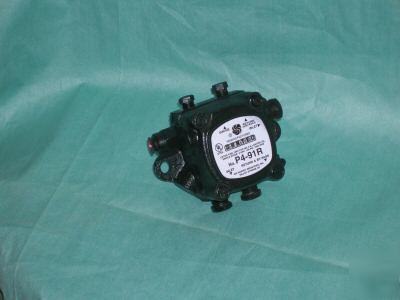 Suntec oil burner fuel pump 3450RPM.