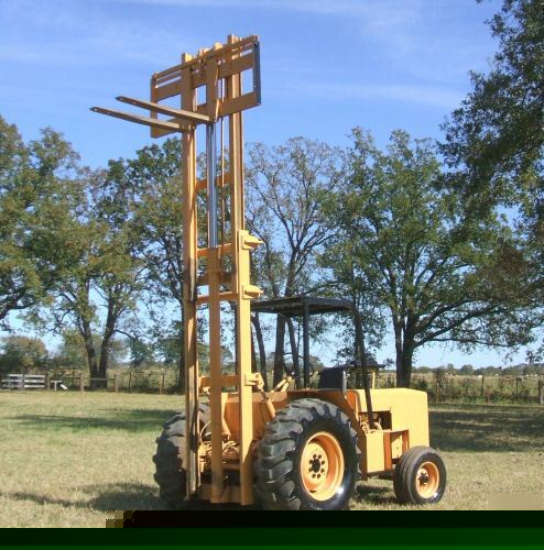 Kd manitou 6000LB rough terrain forklift