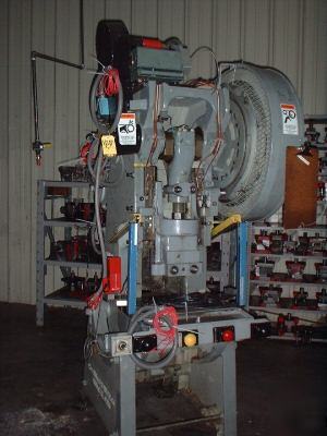 32 ton minster #4 obi press, air clutch, light curtains