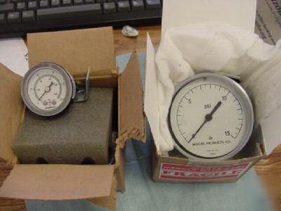 Lot of 2 pressure guages, marsh J2440 & moore 3189-5 <