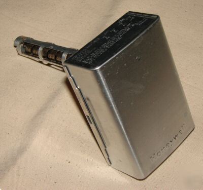 New honeywell combination fan & limit control L4064A