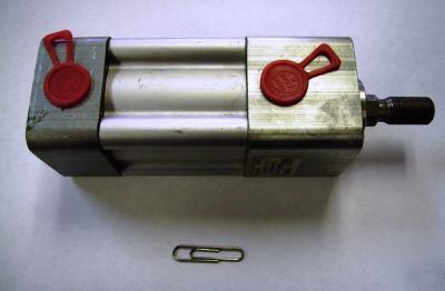 New rexroth air cylinder 1 1/2 bore x 1 inch stroke 