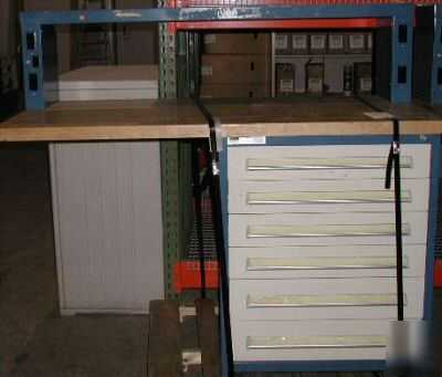 Vidmar 2 cabinet / electric workbench combination