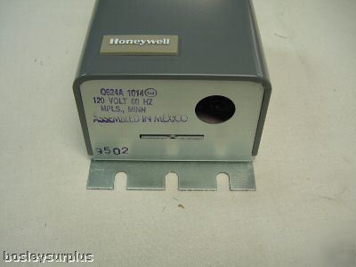 Honeywell Q624A-1014 spark generator