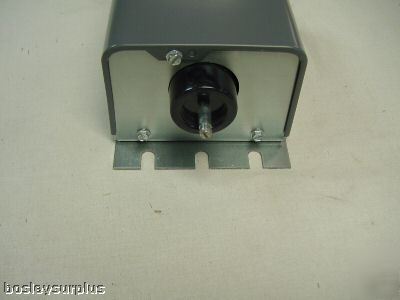 Honeywell Q624A-1014 spark generator