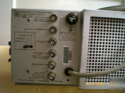 Tektronix 100MHZ 2CHANNEL oscilloscope 7633 sn: B214700