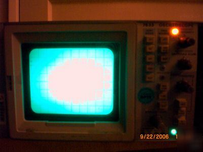 Tektronix 100MHZ 2CHANNEL oscilloscope 7633 sn: B214700
