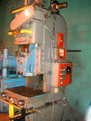 1970's 60 ton usi clearing torc pac obi press