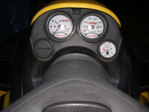 1997 bombadier xp sea-doo, yellow color, gas fuel