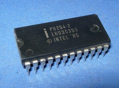 P8254-2 vintage intel 24-pin ic rare 8254 1970's