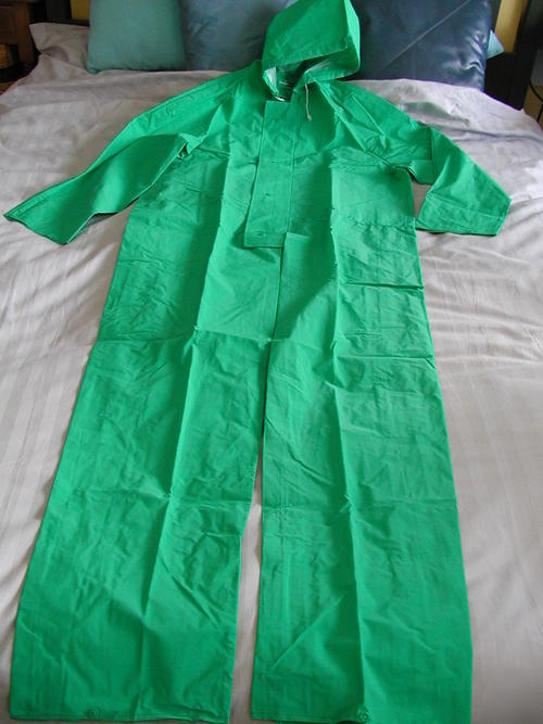 New brand waterproof coveralls / overalls -size xl