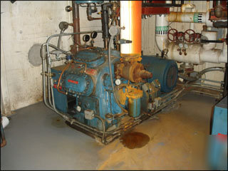 Vilter refrigeration compressor, model vmc 450XL-25026