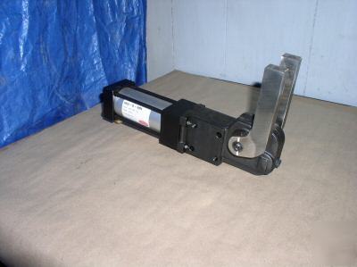De-sta-co air pneumatic clamp 130O swivel