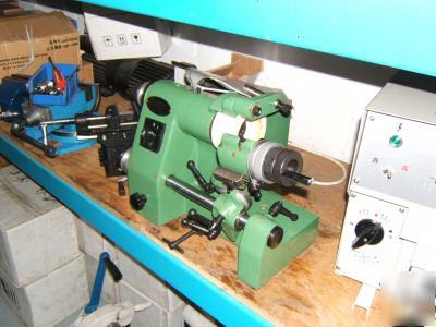 Kmx-10C universal tool grinder, never used, n/r