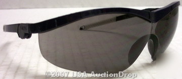 New box of 100 condor safety glasses