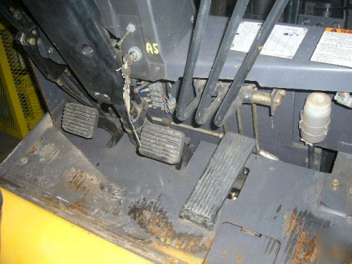 Tcm 4600 lb. fork lift pneumatic tires 3-stage mast 