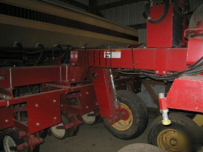 Grain drill 5530 krause folding 3 section monitor