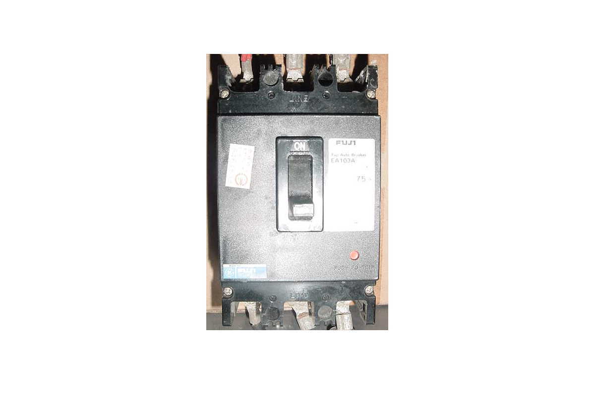 Fuji electric EA103A circuit breaker