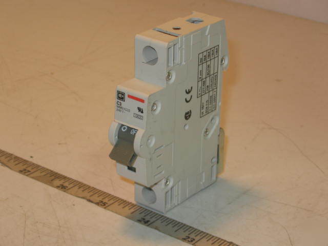 New cutler-hammer 3 amp circuit breaker WMS1C03