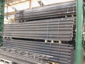 5 bays of link 51 pallet racking 5.2M high - 3.3M beams