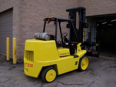 Forklift hyster 15500LBS cap cushion runs & s good