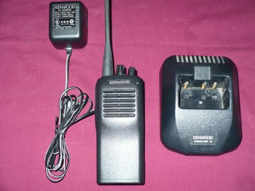 Kenwood tk-360G TK360G uhf 8 channel transceiver