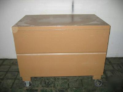 Knaack 4830 tool storage chest gang box with castors